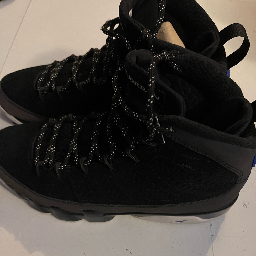 Air Jordan 9 Retro